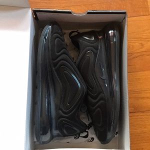 Air max 720 10’1/2